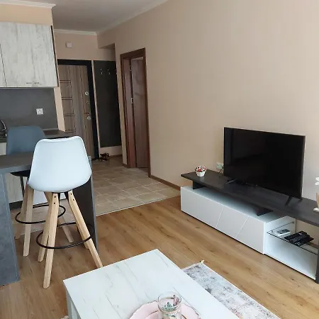 до морето Burgas City